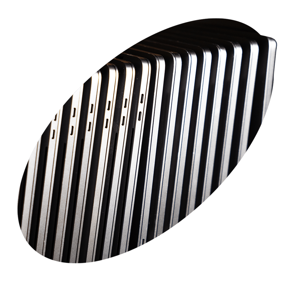 04-Tech-Macs-Stacked_1000x968px